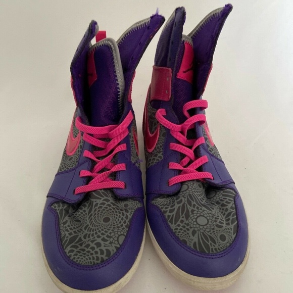 high top jordan sneakers